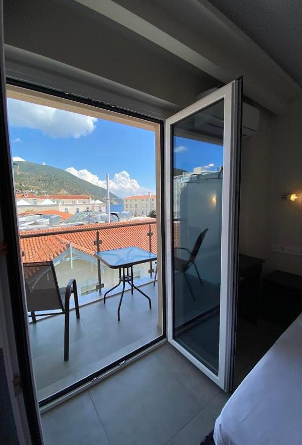 Hotel Banbus Loutra Edipsou  Exterior photo